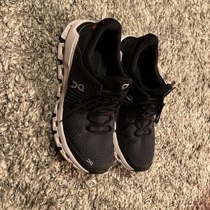 Oncloud helion shoes size 6.5